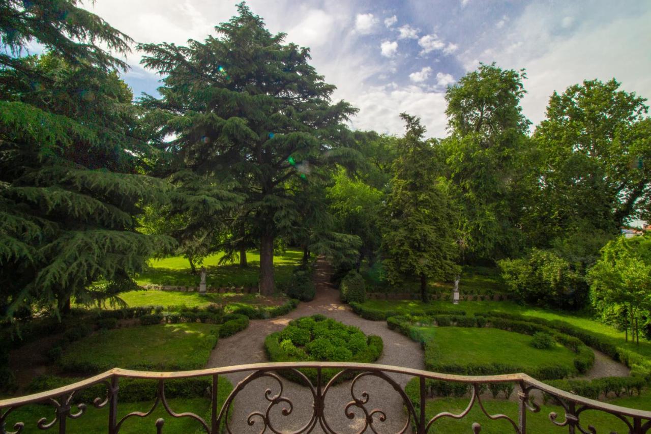 B & B Villa Dell'Usignolo Nerviano Eksteriør bilde